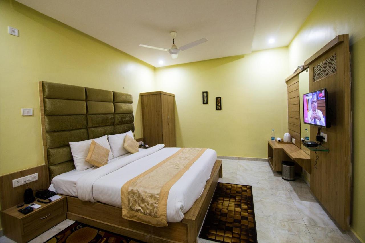 The River Front Resort Sitapur Muafi Экстерьер фото