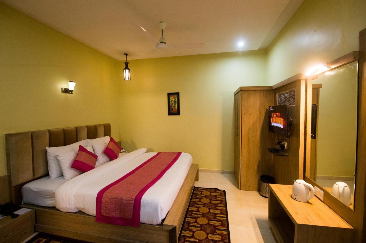The River Front Resort Sitapur Muafi Экстерьер фото