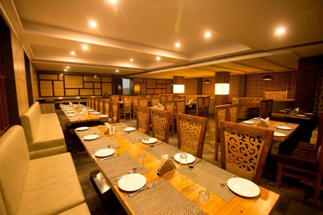 The River Front Resort Sitapur Muafi Экстерьер фото